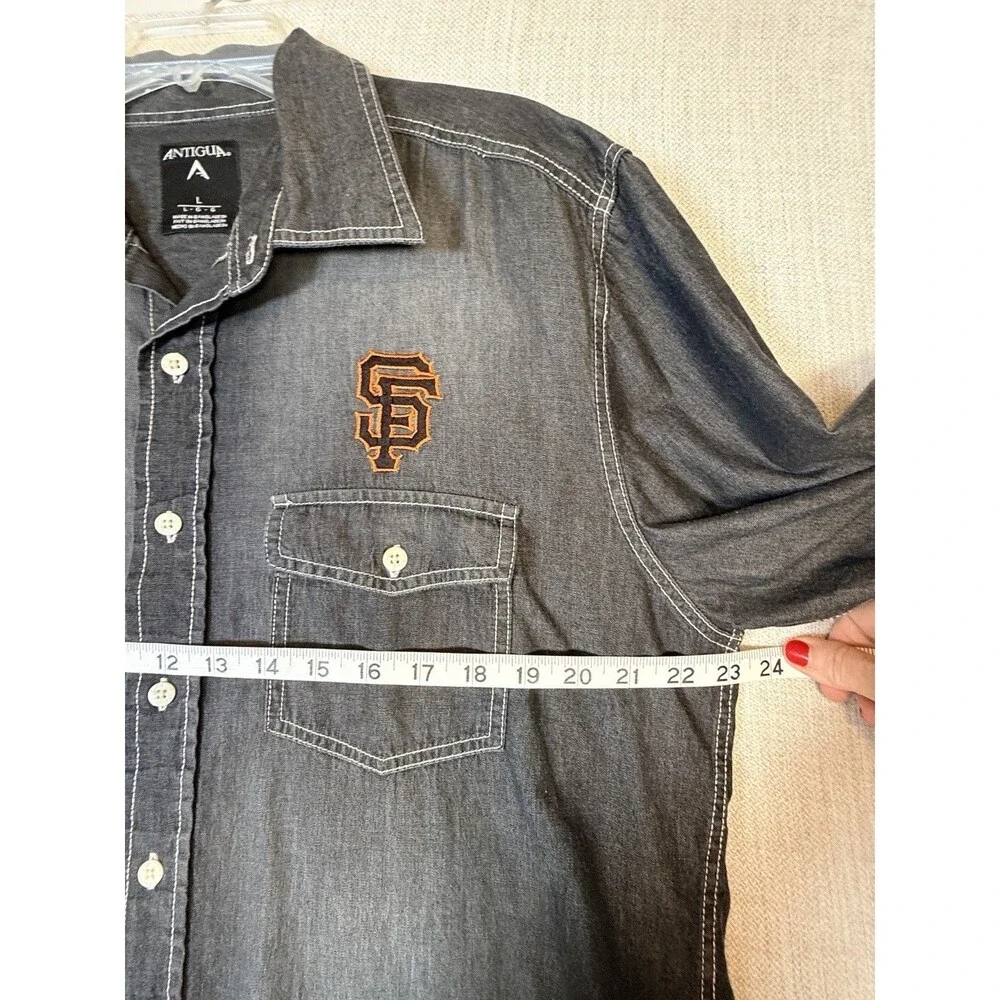 Antigua San Francisco Giants Distressed Long Sleeve Button Up Black Shirt Mens L